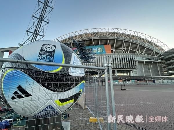 巴依尔前来造访！上世纪90年月初，当“宝马”还叫“巴依尔”时，一段难以磨灭的记忆，一份来之不容易的团聚，由一双孩子的眼睛开启。